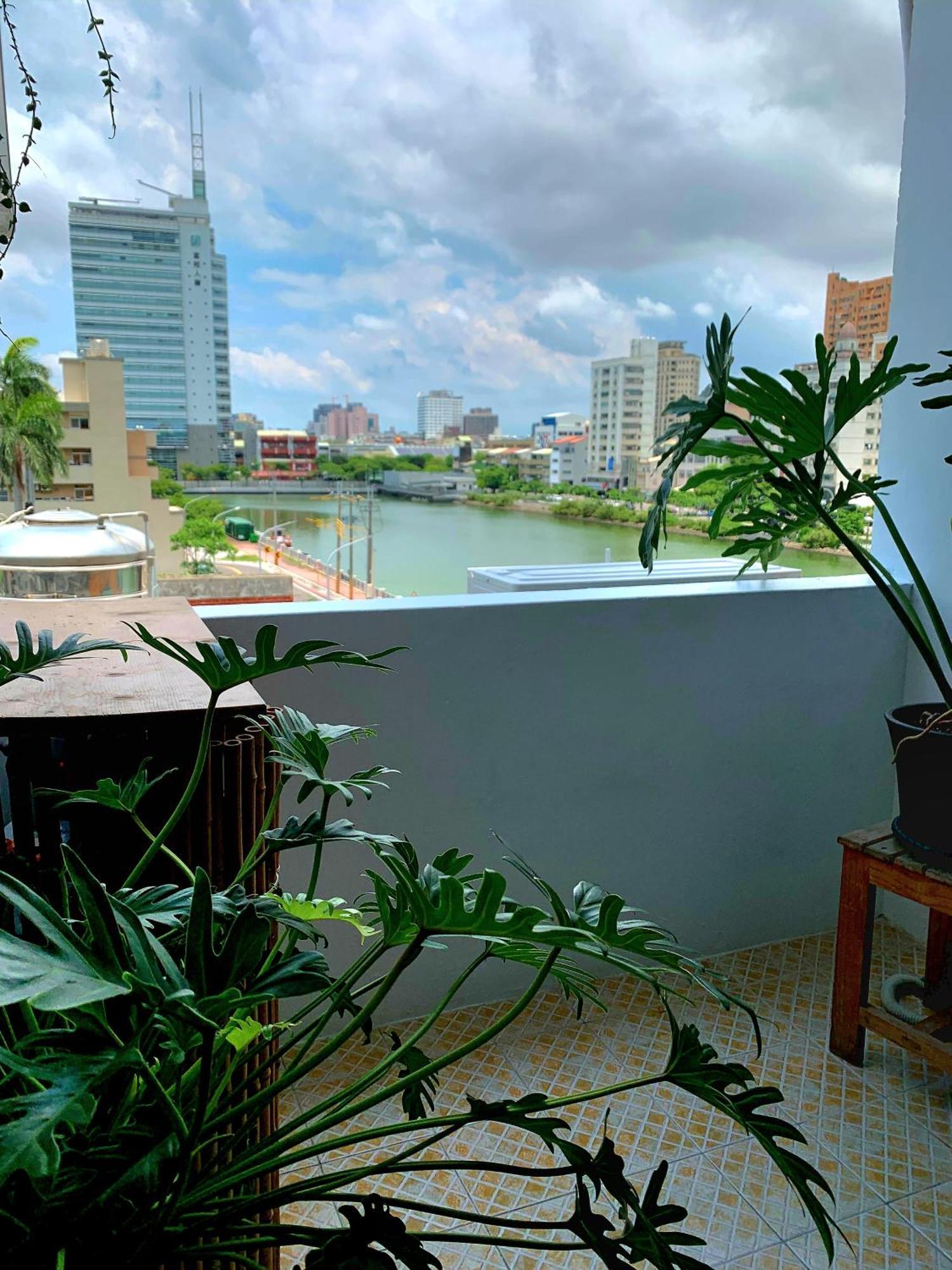 未見海 Apartment Tainan Bagian luar foto